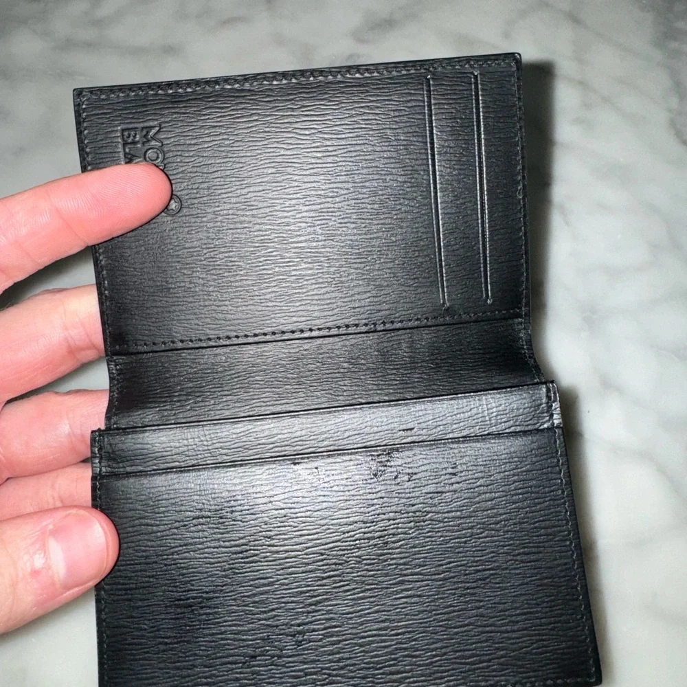 Roundtree & Yorke tri-fold wallet